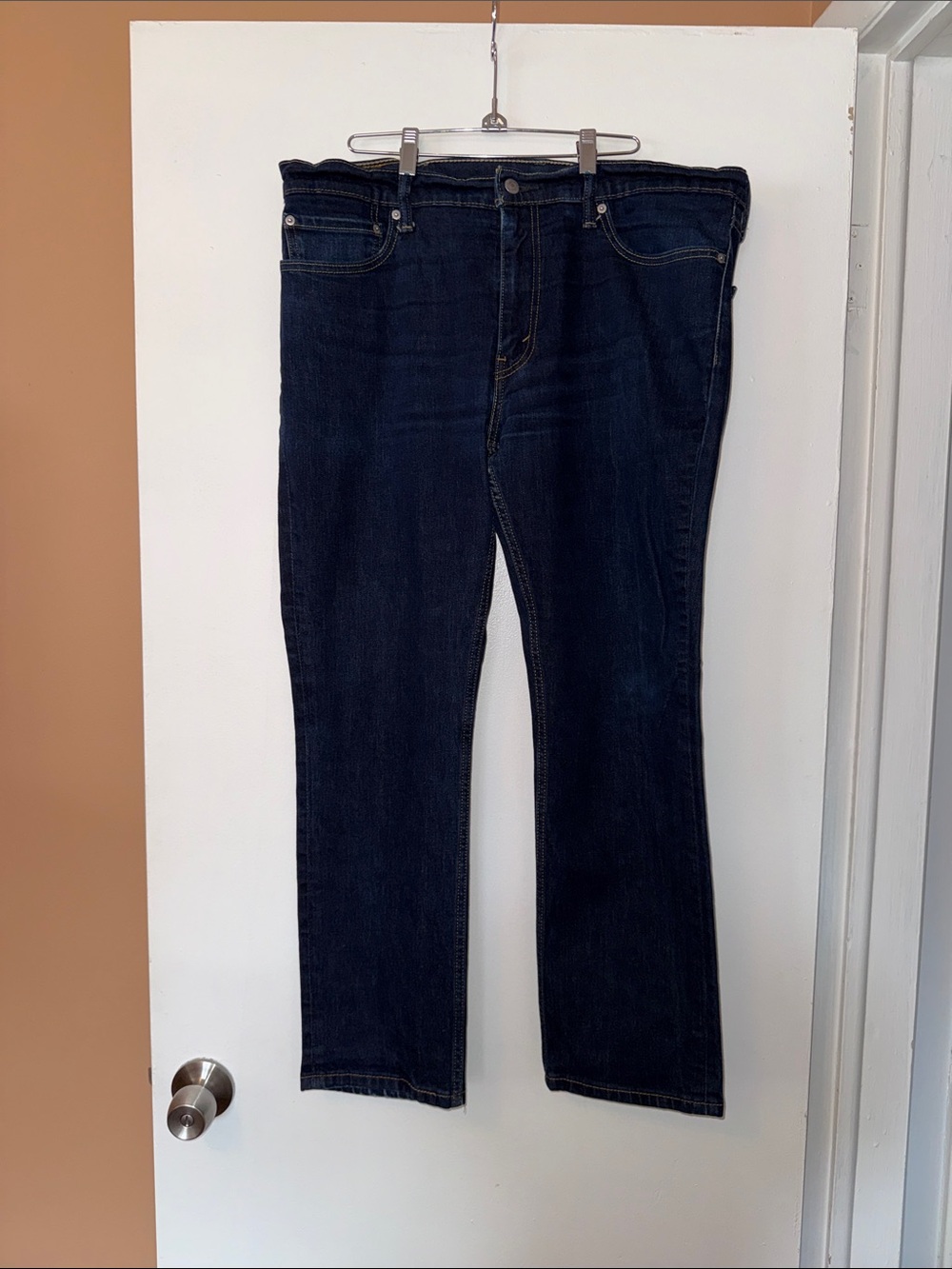 Dark Blue Men’s Straight-Leg Jeans
